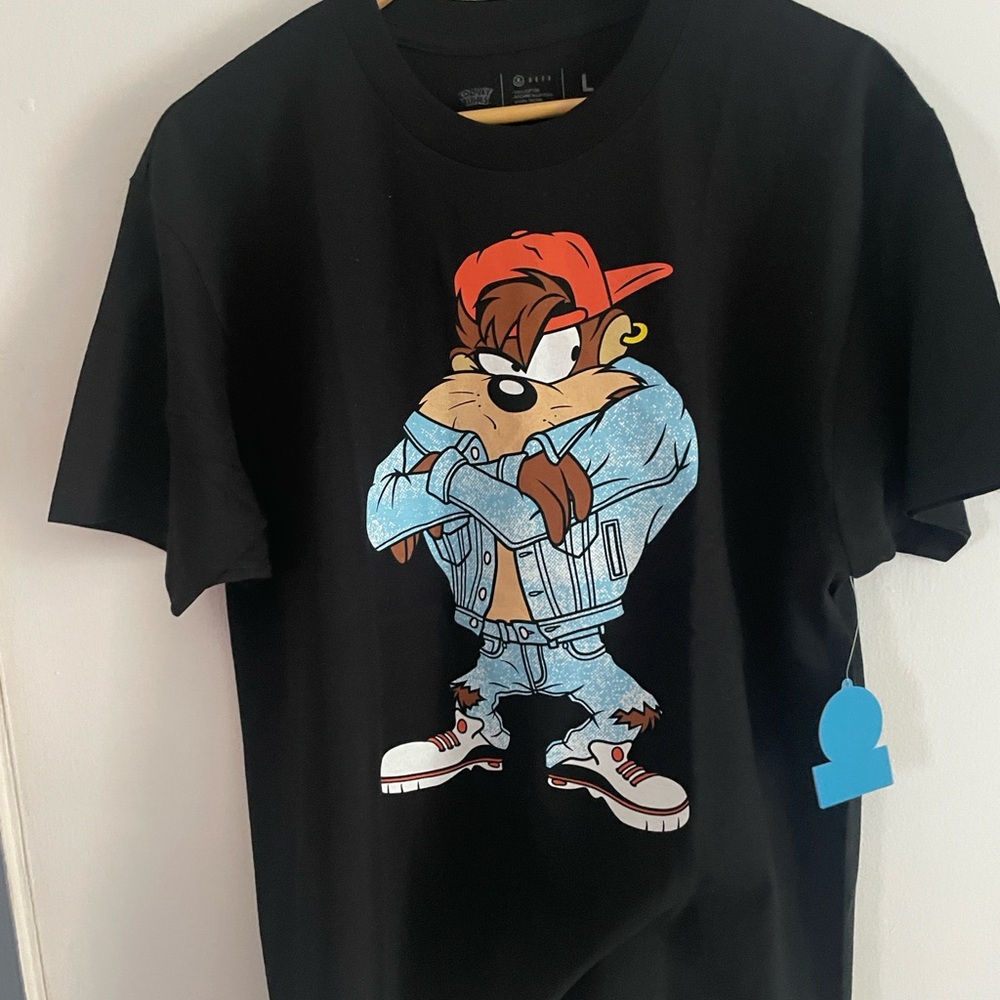 Looney Tunes Black T-Shirt with Taz Graphic